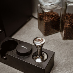 La Pavoni مُسَوِّي – Professional مُوزِّع قهوة (أسود)