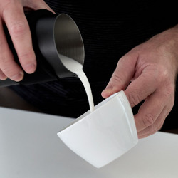 Subminimal FlowTip | إبريق حليب | بدون مقبض