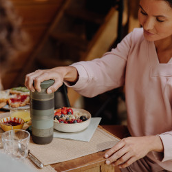 Wacaco (sage green)  بريستينا – ماكينة قهوة محمولة
